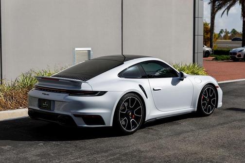 2024 Porsche 911 Turbo