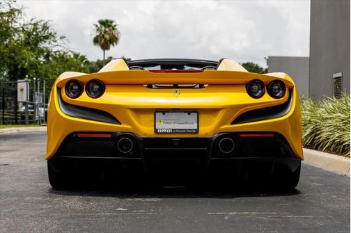 2022 Ferrari F8 Spider Base