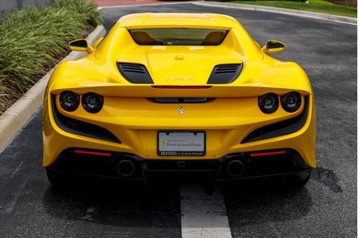 2022 Ferrari F8 Spider Base