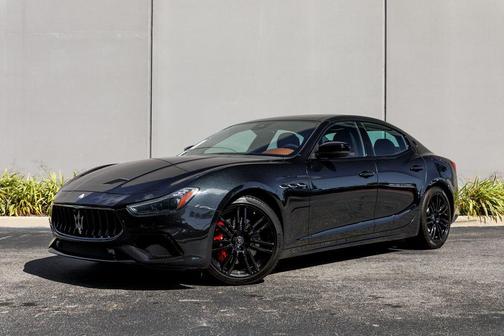 2022 Maserati Ghibli Modena