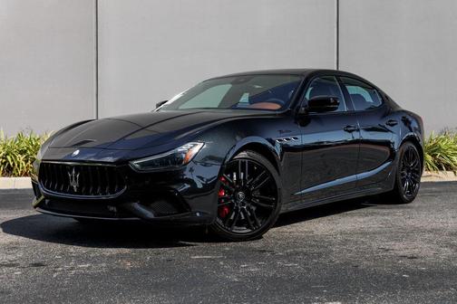2022 Maserati Ghibli Modena