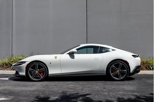 2022 Ferrari Roma
