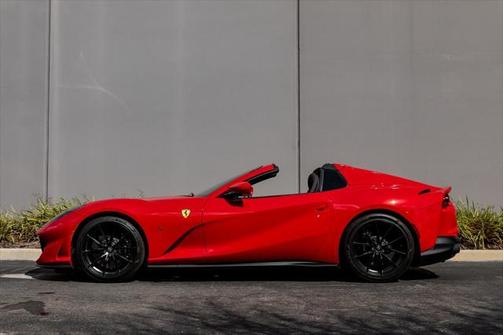 2021 Ferrari 812 GTS Base