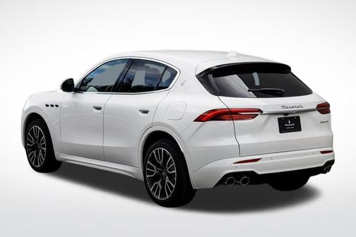2025 Maserati Grecale 