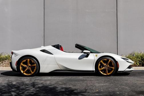 2024 Ferrari SF90 Spider 