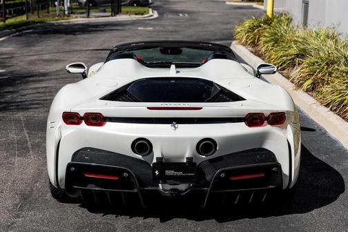2024 Ferrari SF90 Spider 