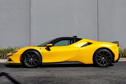2023 Ferrari SF90 Stradale Assetto Fiorano