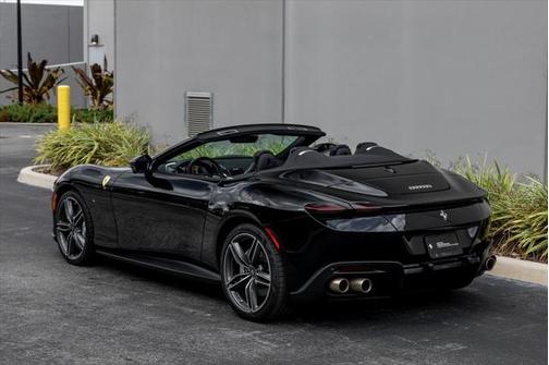 2024 Ferrari Roma Spider