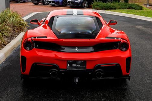 2019 Ferrari 488 Pista Base