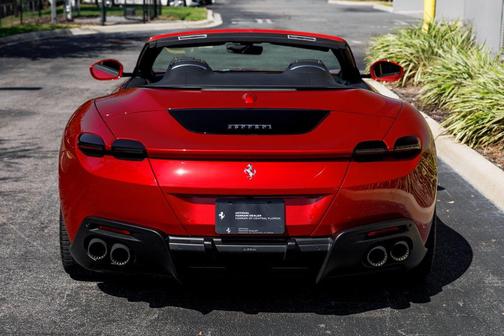 2025 Ferrari Roma Spider Base