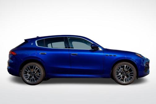 Blue 2025 Maserati Grecale Base