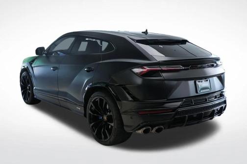 Black 2024 Lamborghini Urus S