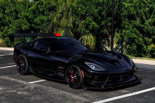 2017 Dodge Viper GTC
