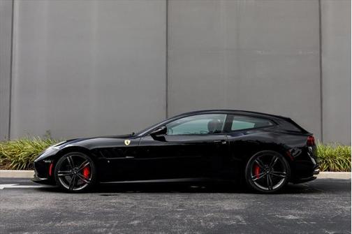 2018 Ferrari GTC4Lusso V12