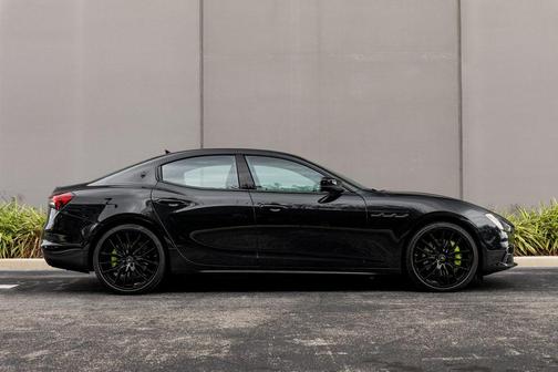2022 Maserati Ghibli Modena