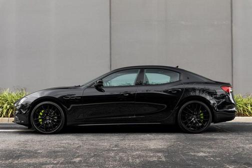 2022 Maserati Ghibli Modena