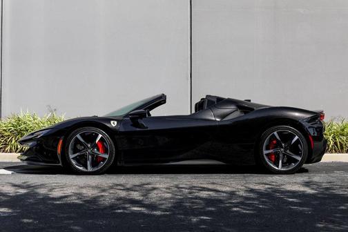 2022 Ferrari SF90 Spider Base