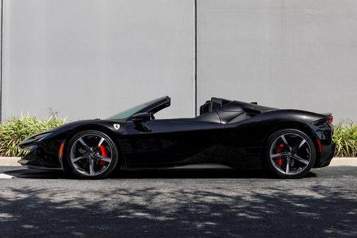 2022 Ferrari SF90 Spider Base