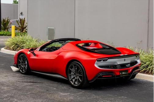 2024 Ferrari 296 GTS Base