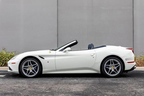 2016 Ferrari California T