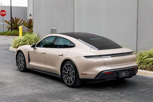 2021 Porsche Taycan 4S