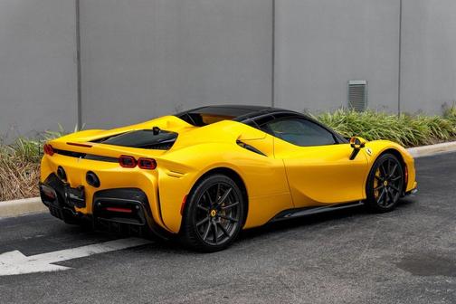 2024 Ferrari SF90 Spider 