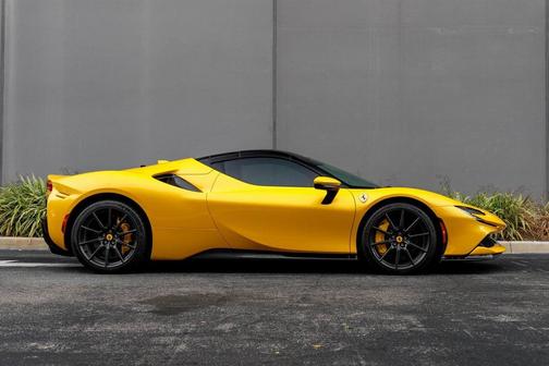 2024 Ferrari SF90 Spider 