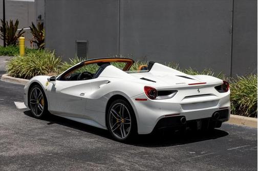 2017 Ferrari 488 Spider Base