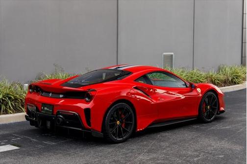 2019 Ferrari 488 Pista Base