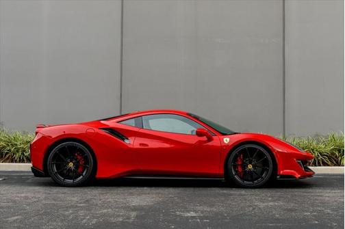 2019 Ferrari 488 Pista Base