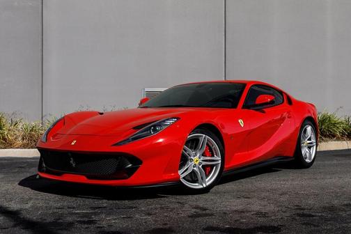 2019 Ferrari 812 Superfast Base