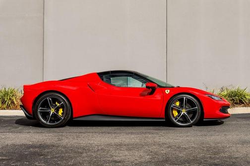 2025 Ferrari 296 GTS 