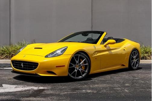 2010 Ferrari California Base
