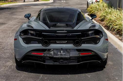 2022 McLaren 720S Base