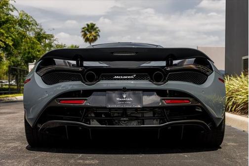 2022 McLaren 720S Base