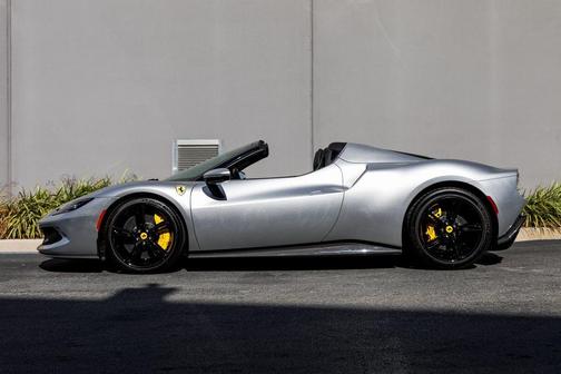 2024 Ferrari 296 GTS 