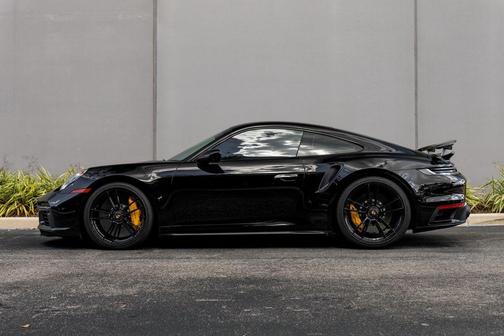 2022 Porsche 911 Turbo S