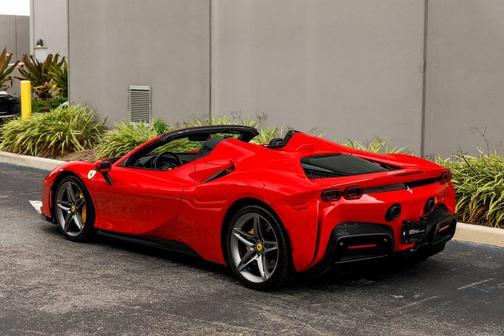 2023 Ferrari SF90 Spider Base