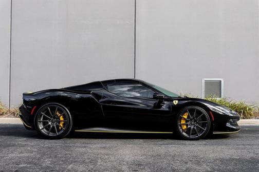 2024 Ferrari 296 GTS 