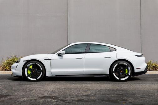 2020 Porsche Taycan Turbo S