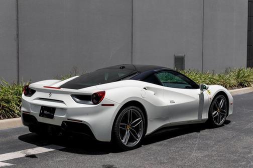 2018 Ferrari 488 GTB Base