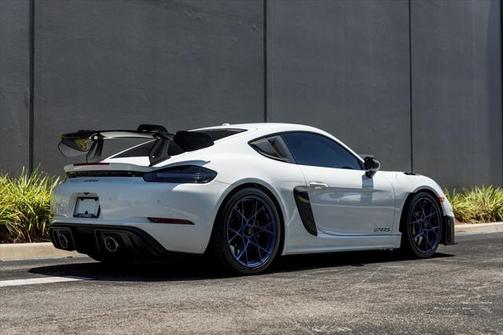 2024 Porsche 718 Cayman GT4 RS