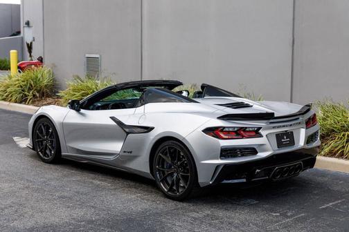 Blade Silver Metallic 2026 Chevrolet Corvette ZR1