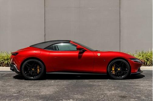 2024 Ferrari Roma Spider