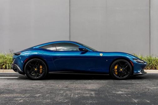 2024 Ferrari Roma Base