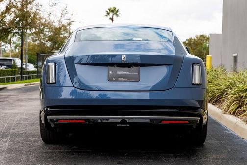 2024 Rolls-Royce Spectre 