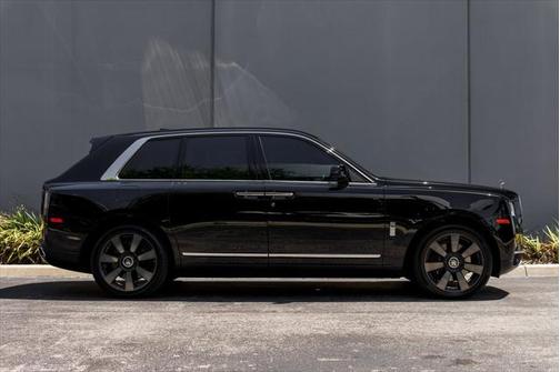 2022 Rolls-Royce Cullinan Base