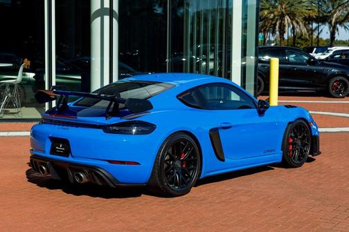2024 Porsche 718 Cayman GT4 RS