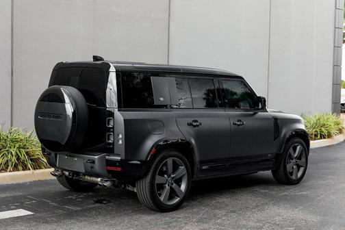 2024 Land Rover Defender 110 P525 Carpathian Edition