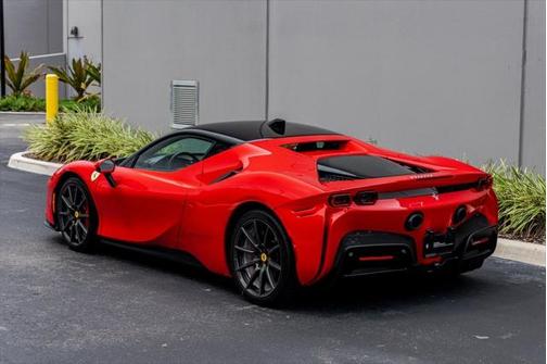 2021 Ferrari SF90 Stradale Base